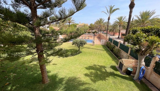 Перепродажа - отдельная вилла - Orihuela Costa - Cabo Roig