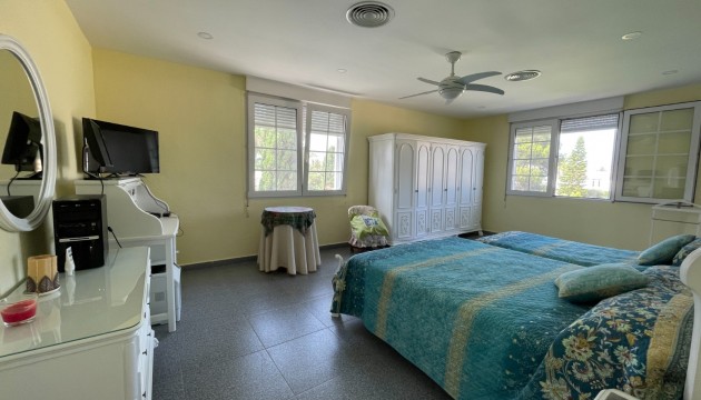 Перепродажа - отдельная вилла - Orihuela Costa - Cabo Roig