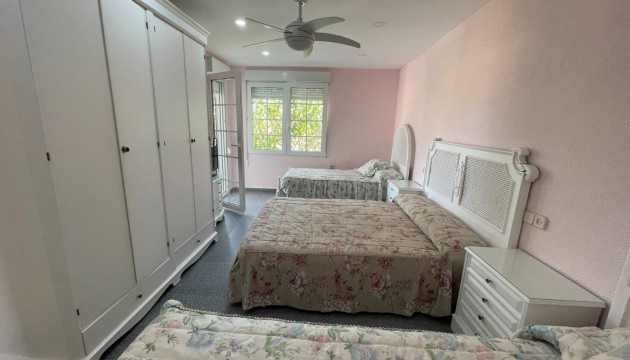 Перепродажа - отдельная вилла - Orihuela Costa - Cabo Roig