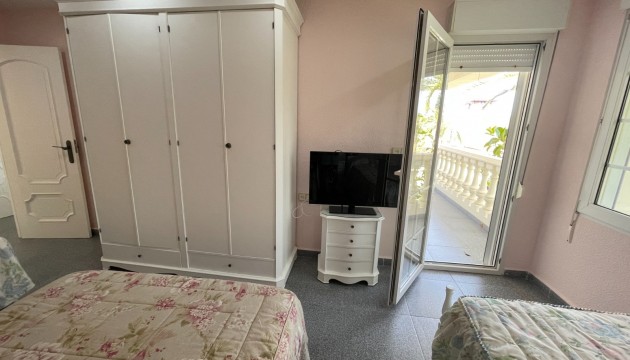 Перепродажа - отдельная вилла - Orihuela Costa - Cabo Roig