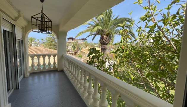 Перепродажа - отдельная вилла - Orihuela Costa - Cabo Roig