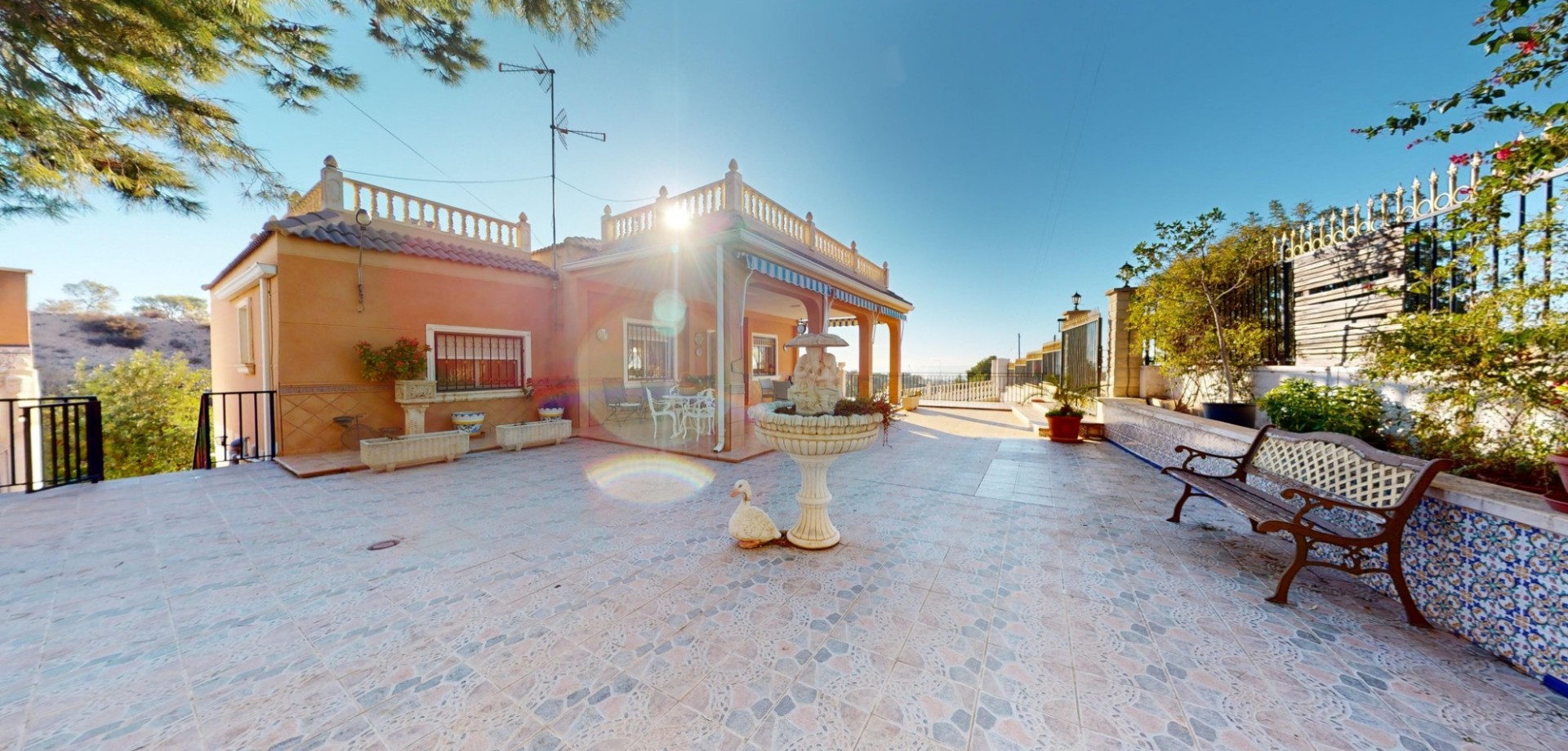 House in Crevillente - view 1