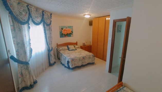 Videresalg - Detached Villa - Crevillente