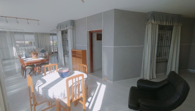 Videresalg - Detached Villa - Crevillente