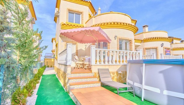 Перепродажа - отдельная вилла - Los Montesinos