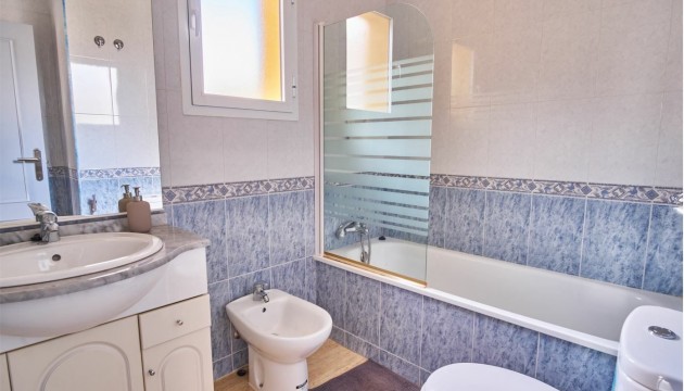 Перепродажа - отдельная вилла - Los Montesinos