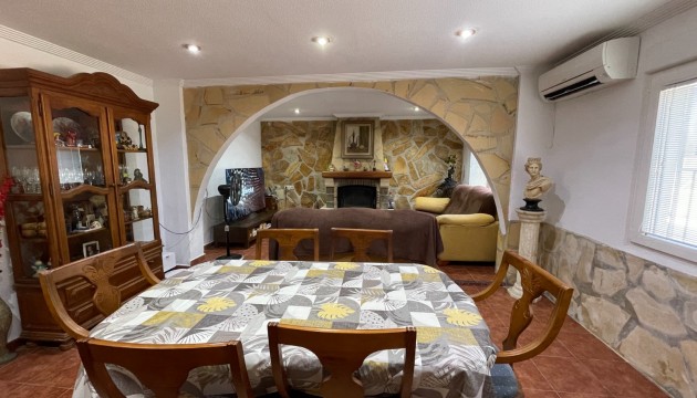 Videresalg - Detached Villa - Crevillente