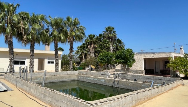 Videresalg - Detached Villa - Crevillente