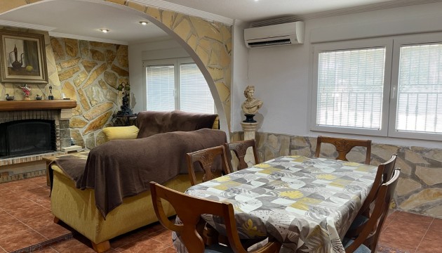 Videresalg - Detached Villa - Crevillente