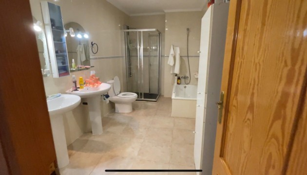 Перепродажа - отдельная вилла - Daya Nueva