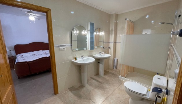 Перепродажа - отдельная вилла - Daya Nueva