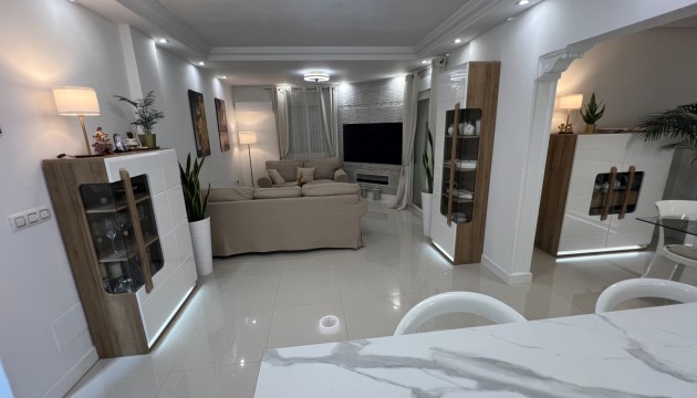 Resale - Detached Villa - Algorfa