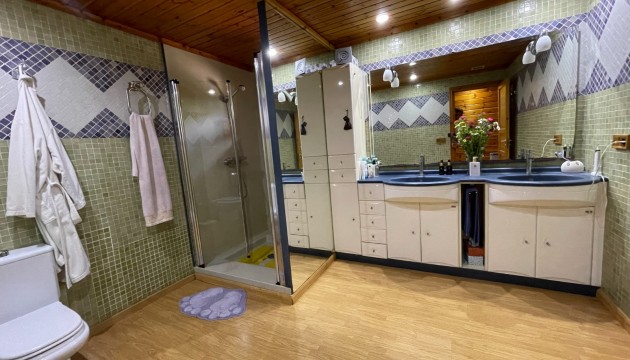 Resale - Detached Villa - La Marina