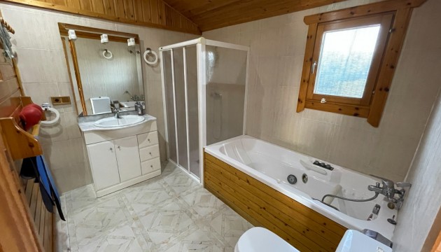 Resale - Detached Villa - La Marina