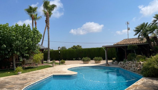 Resale - Detached Villa - La Marina