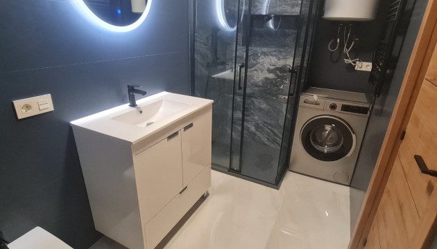 Resale - Apartment - Torrevieja - Acequion