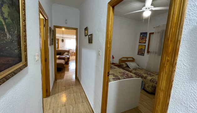 Reventa - Adosado - La Marina - Center