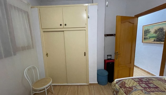 Reventa - Adosado - La Marina - Center