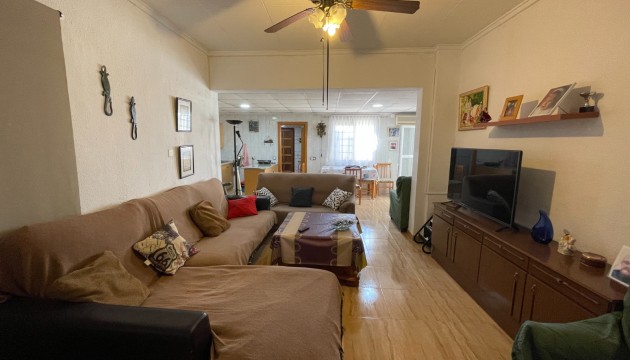 Reventa - Adosado - La Marina - Center