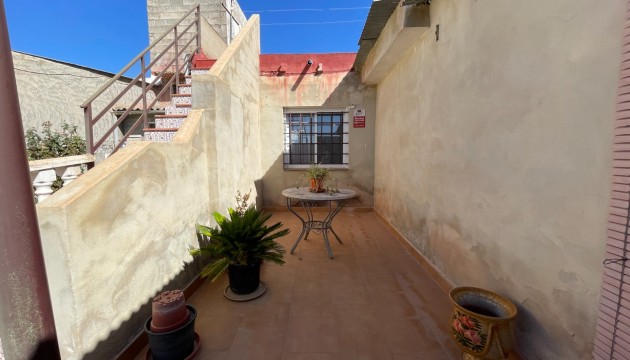 Reventa - Adosado - La Marina - Center