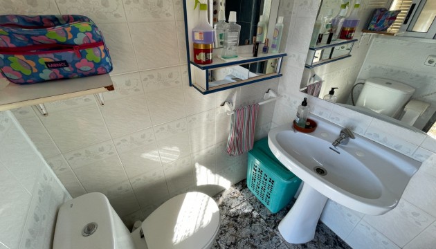 Reventa - Adosado - La Marina - Center