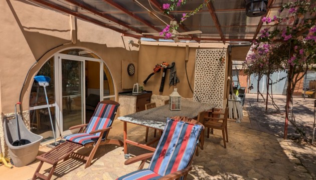 Resale - Country House - Crevillente