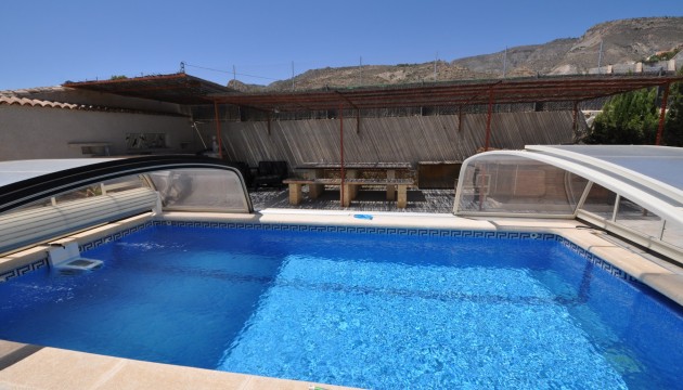 Resale - Country House - Crevillente