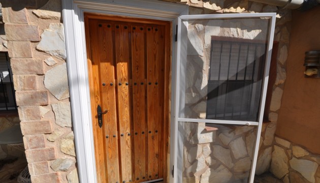 Resale - Country House - Crevillente