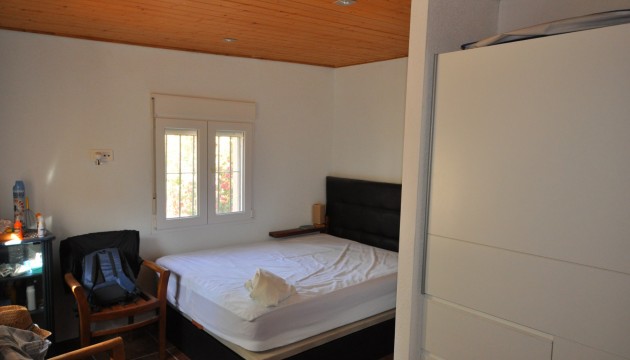 Resale - Country House - Crevillente