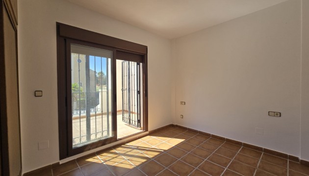 Videresalg - Tosidig - Algorfa