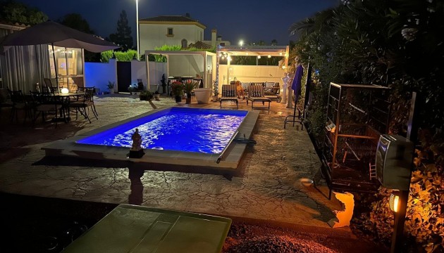 Reventa - Chalet Independiente - Hondón de las Nieves