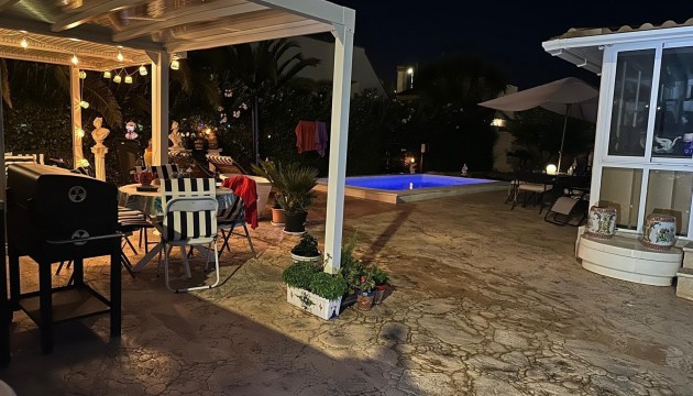 Reventa - Chalet Independiente - Hondón de las Nieves