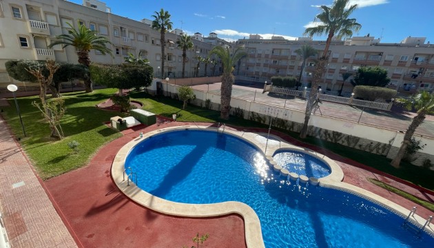 Herverkoop - Apartment - Torrevieja