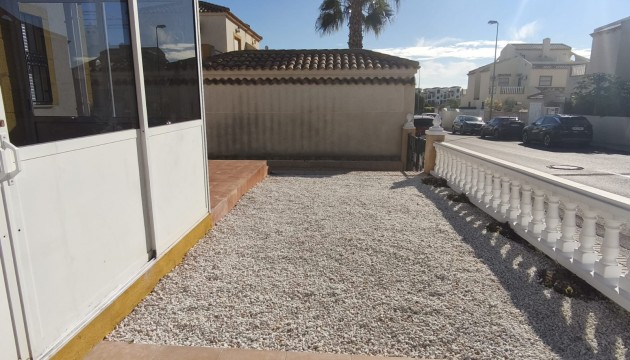 Begagnad - Bungalow - Orihuela Costa - Punta Prima