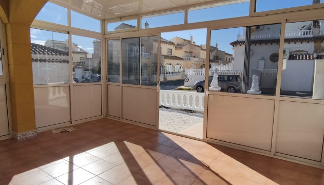 Begagnad - Bungalow - Orihuela Costa - Punta Prima