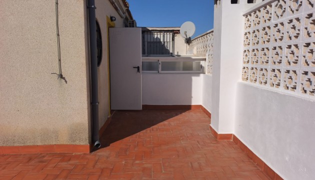 Begagnad - Bungalow - Orihuela Costa - Punta Prima