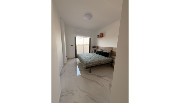 Resale - Apartment - Guardamar del Segura - El Raso