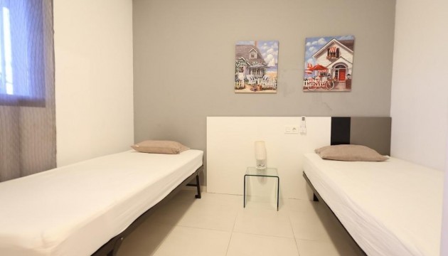 Resale - Apartment - Orihuela Costa - La Zenia