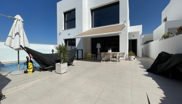 Resale - Detached Villa - Formentera del Segura