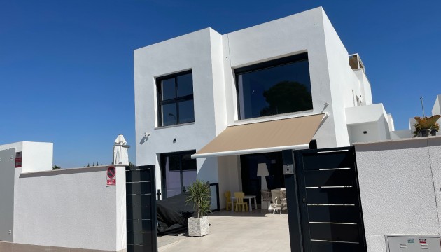 Resale - Detached Villa - Formentera del Segura