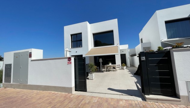 Resale - Detached Villa - Formentera del Segura