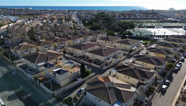 Resale - Apartment - Orihuela Costa - Playa Flamenca