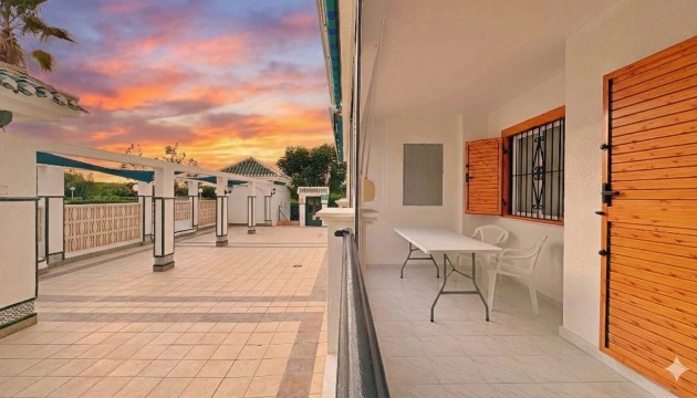 Resale - Apartment - Torrevieja - Torrelamata - La Mata