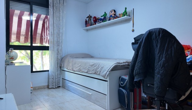 Resale - Apartment - Alicante - Altozano
