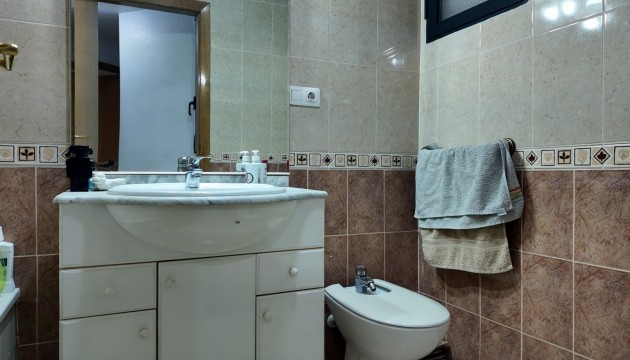 Resale - Apartment - Alicante - Altozano