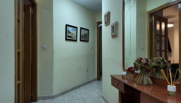 Resale - Apartment - Alicante - Altozano