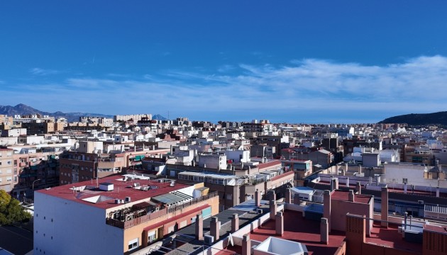 Resale - Apartment - Alicante - Altozano