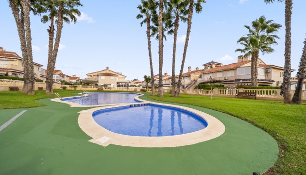 Resale - Apartment - Orihuela Costa - Playa Flamenca