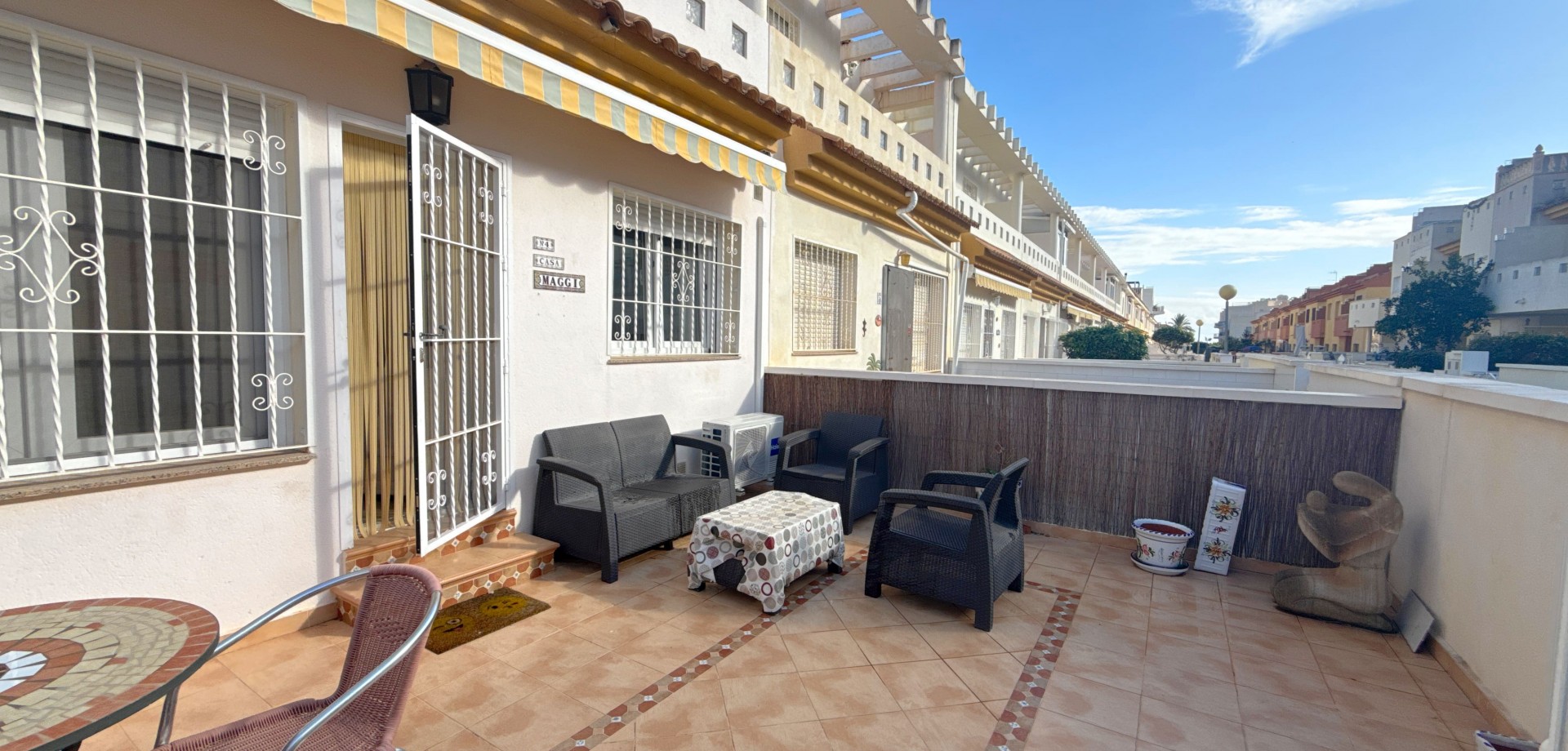 House in Playas de Orihuela - view 1