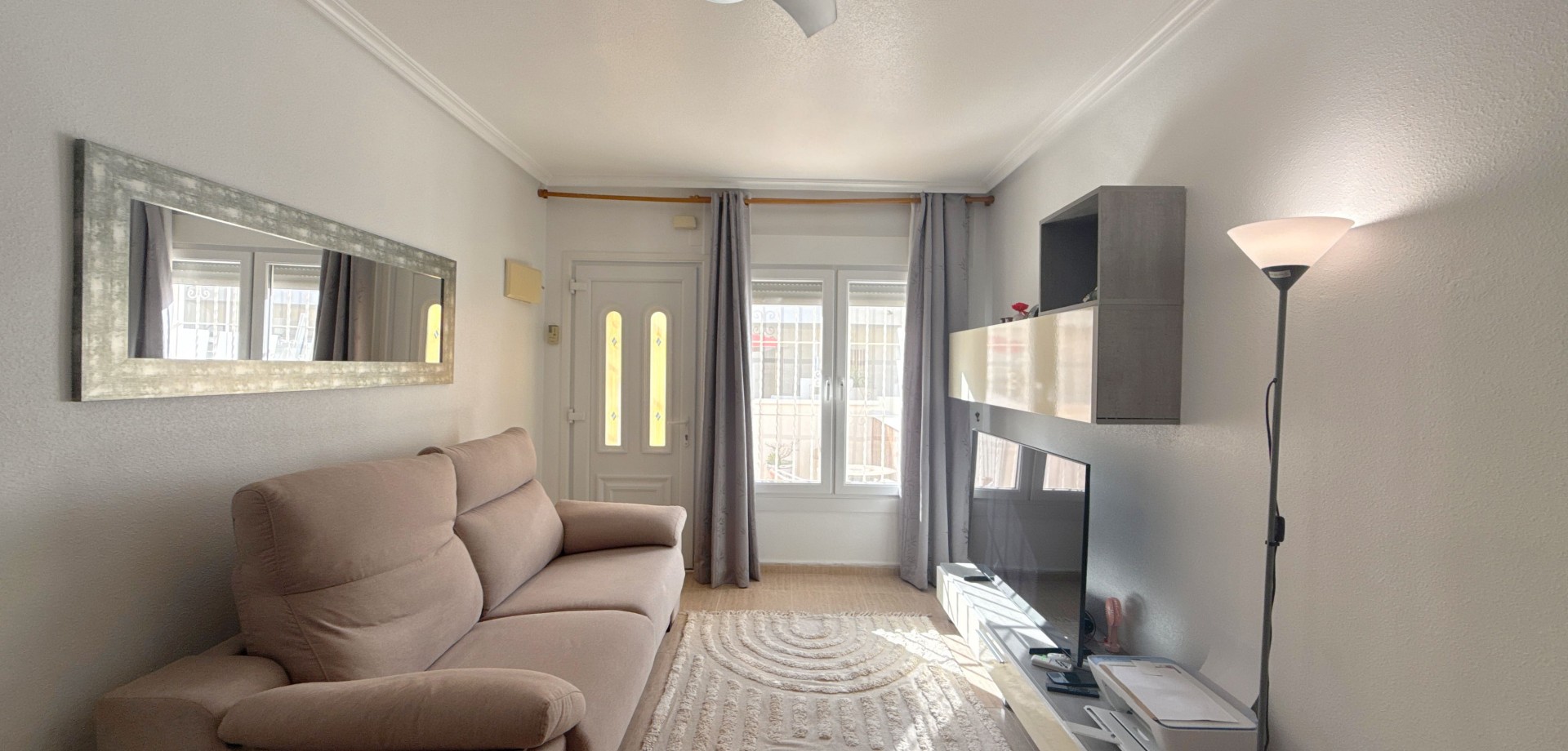 House in Playas de Orihuela - Image 2